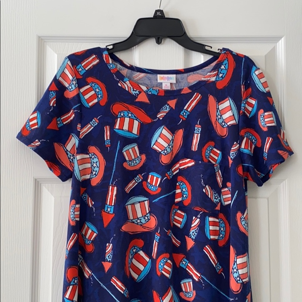 Lularoe Carly Medium